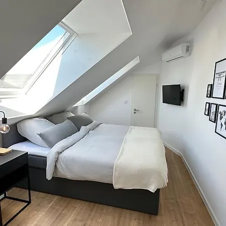 Stylisches In Zentraler Lage - Mit Klima *